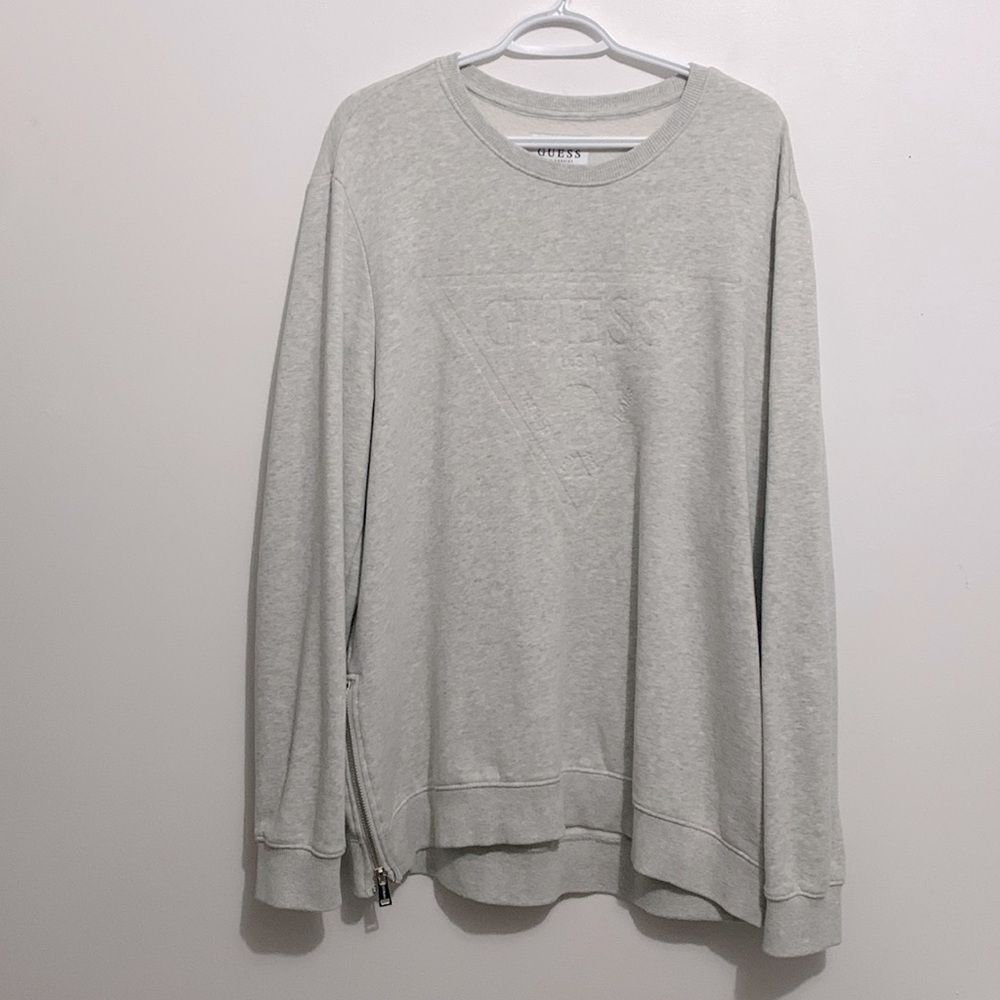 GUESS men’s fleece crewneck sweatshirt size XL